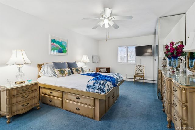 44 Wallace Drive, Plainview, NY 11803