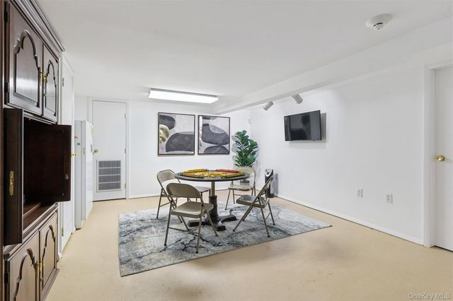 44 Wallace Drive, Plainview, NY 11803