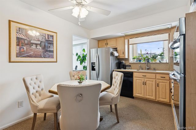 44 Wallace Drive, Plainview, NY 11803