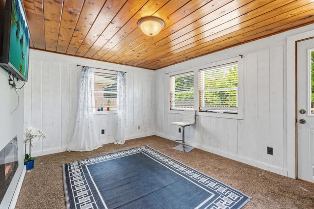 3217 Welcome Avenue N, Crystal, MN 55422