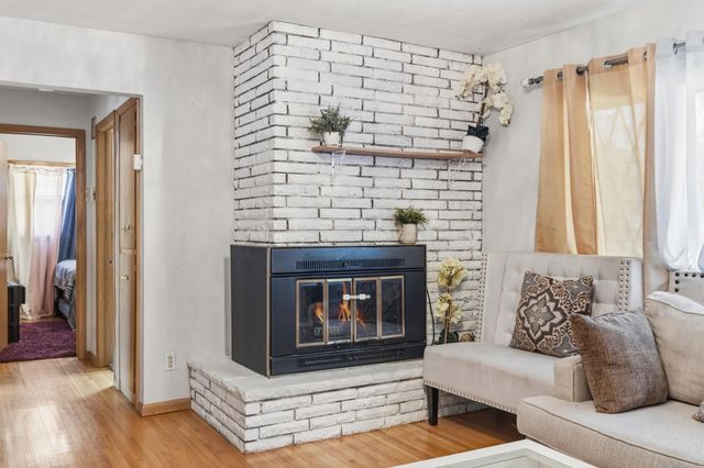3217 Welcome Avenue N, Crystal, MN 55422