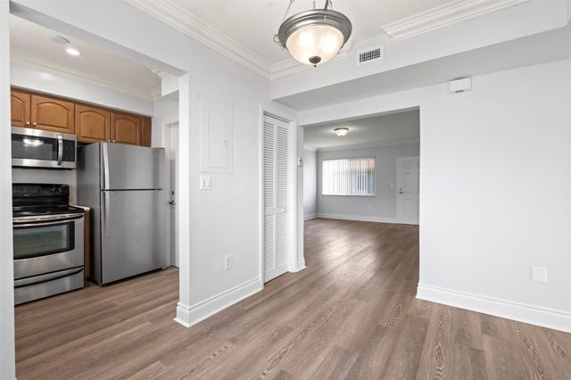 9930 Collins Ave 3, Bal Harbour, FL 33154