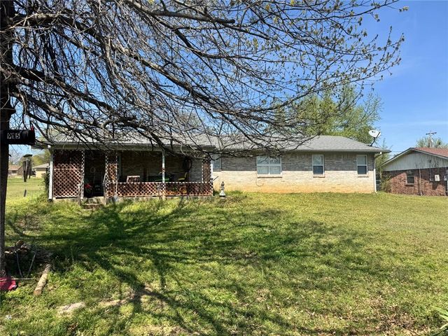 915 Maple Shade Road, Alma, AR 72921