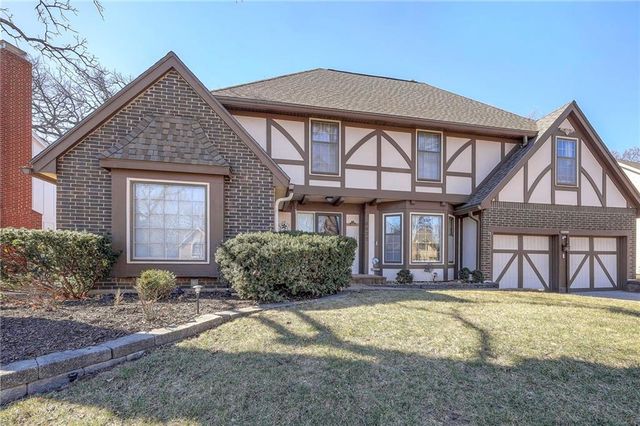 8422 Rosehill Road, Lenexa, KS 66215