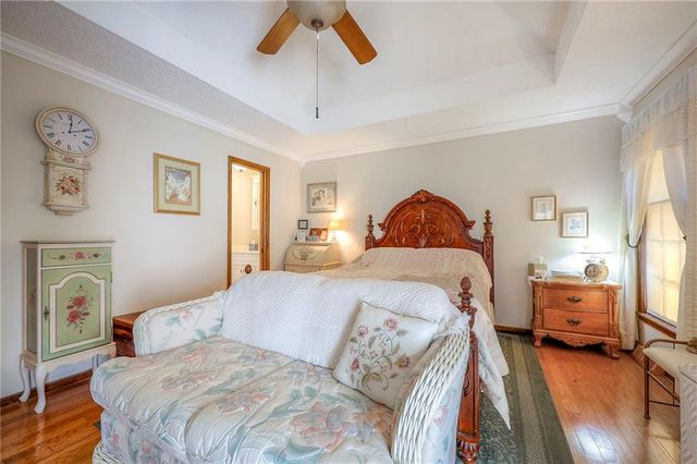 8422 Rosehill Road, Lenexa, KS 66215