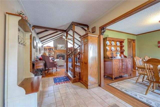 8422 Rosehill Road, Lenexa, KS 66215