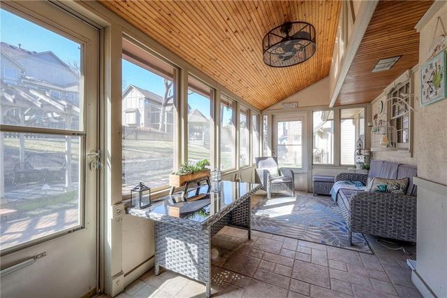 8422 Rosehill Road, Lenexa, KS 66215