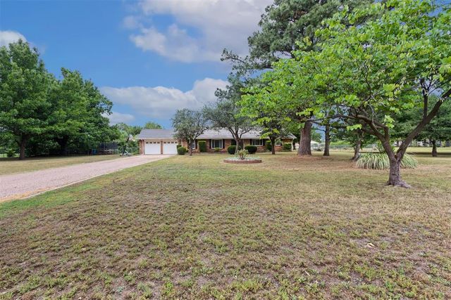 623 Greenbriar Avenue, Edmond, OK 73034