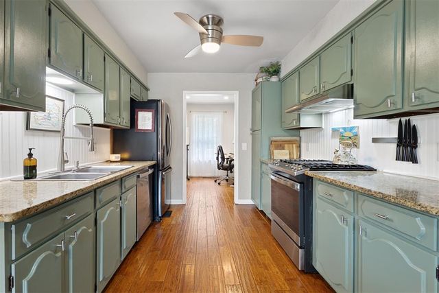 623 Greenbriar Avenue, Edmond, OK 73034