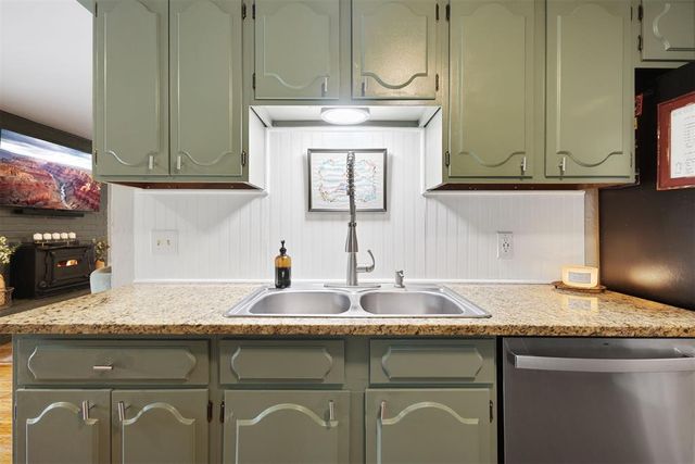 623 Greenbriar Avenue, Edmond, OK 73034