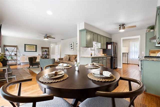 623 Greenbriar Avenue, Edmond, OK 73034