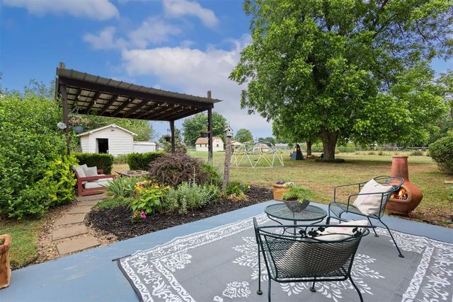 623 Greenbriar Avenue, Edmond, OK 73034
