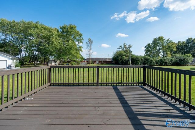 15424 Clodessa Drive, Athens, AL 35611
