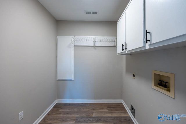 15424 Clodessa Drive, Athens, AL 35611