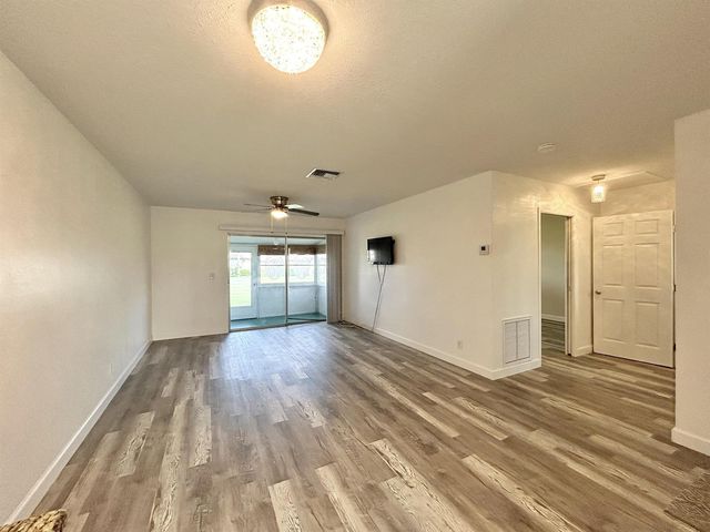 2844 Crosley Drive E C, West Palm Beach, FL 33415