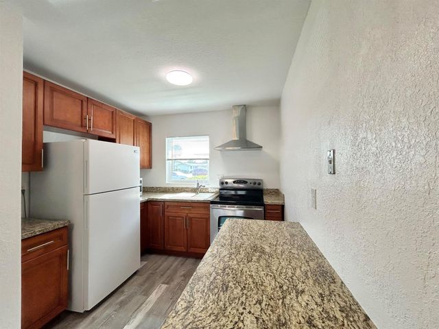 2844 Crosley Drive E C, West Palm Beach, FL 33415