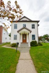 33 Zipp Avenue, Bristol, CT 06010