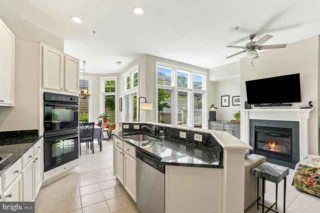 714 RIDGEMONT AVE, Rockville, MD 20850