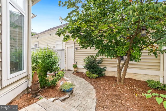 714 RIDGEMONT AVE, Rockville, MD 20850