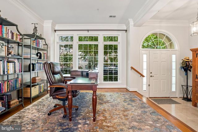 714 RIDGEMONT AVE, Rockville, MD 20850