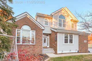 2653 Ravine Side Lane N, Oceola Township, MI 48843