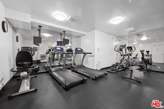 100 S Doheny Drive 512, Los Angeles, CA 90048