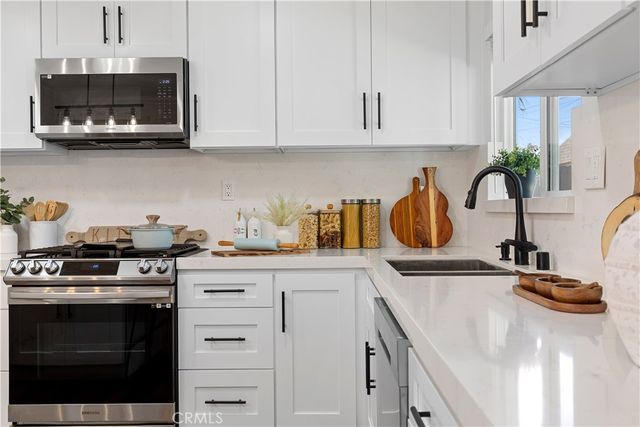 3141 Barbados Place, Costa Mesa, CA 92626