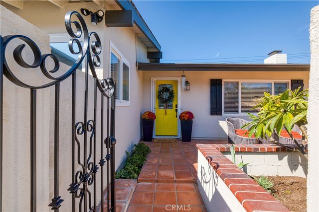 3141 Barbados Place, Costa Mesa, CA 92626