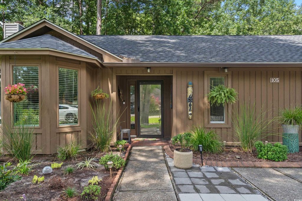 105 Hickory Dr., Conway, SC 29526