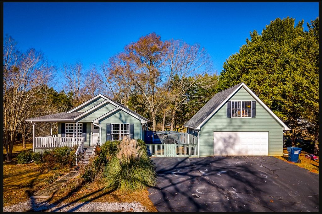 116 Elliott Drive, Seneca, SC 29678