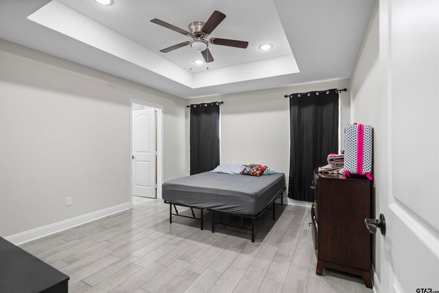 1126 E Oakwood St, Tyler, TX 75702