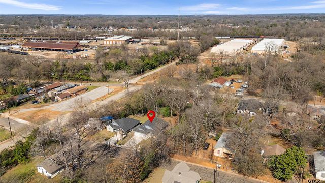 1126 E Oakwood St, Tyler, TX 75702
