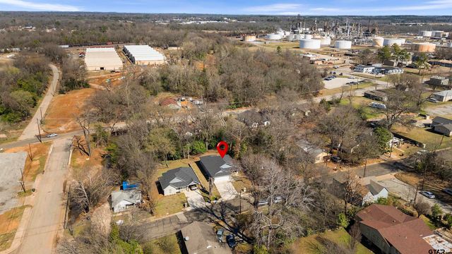 1126 E Oakwood St, Tyler, TX 75702