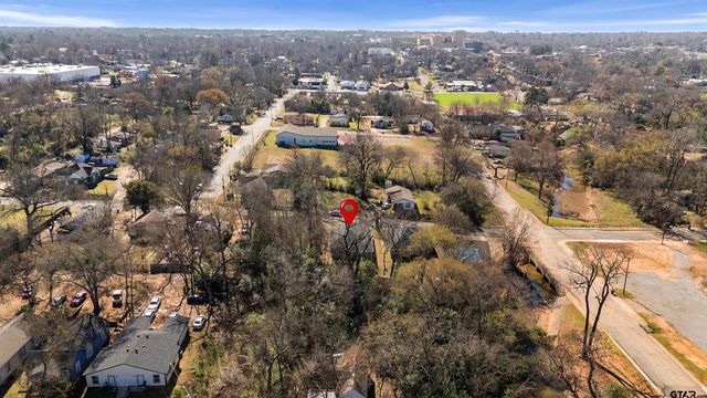 1126 E Oakwood St, Tyler, TX 75702