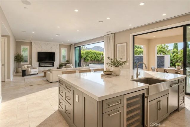 58 Egret, Irvine, CA 92618