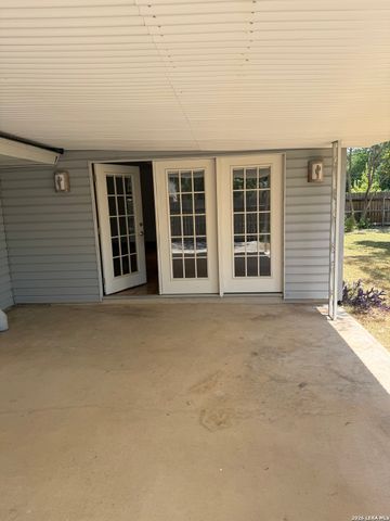 101 Creekside Drive, Boerne, TX 78006