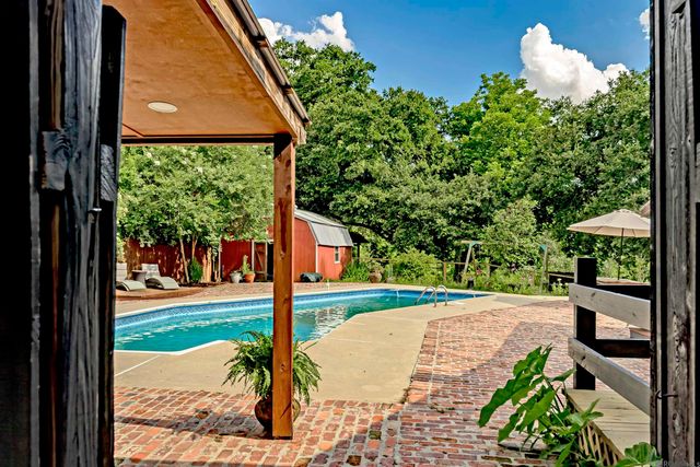16488 E Spanish Oaks Ct, Prairieville, LA 70769