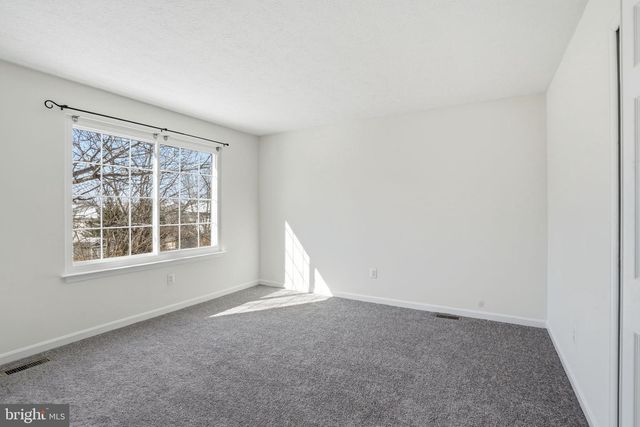 6 REEF CT, Baltimore, MD 21219