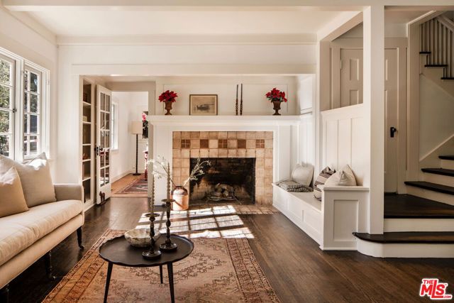 2107 Santa Rosa Avenue, Altadena, CA 91001