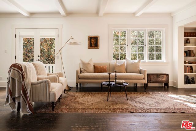 2107 Santa Rosa Avenue, Altadena, CA 91001