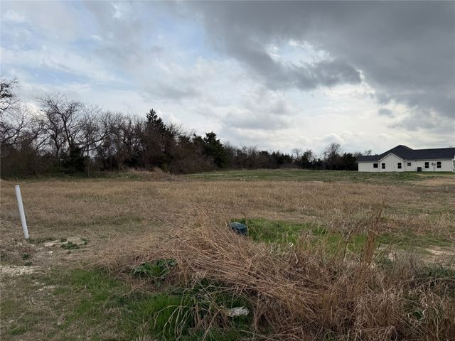 114 Indian, Trenton, TX 75490