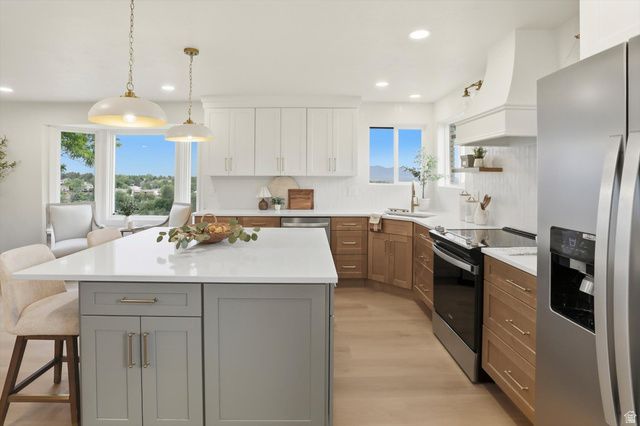 8760 S RUSTLER RD, Cottonwood Heights, UT 84093