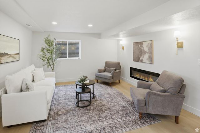8760 S RUSTLER RD, Cottonwood Heights, UT 84093