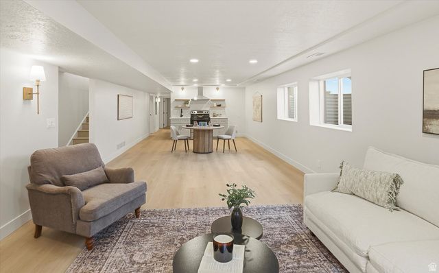 8760 S RUSTLER RD, Cottonwood Heights, UT 84093