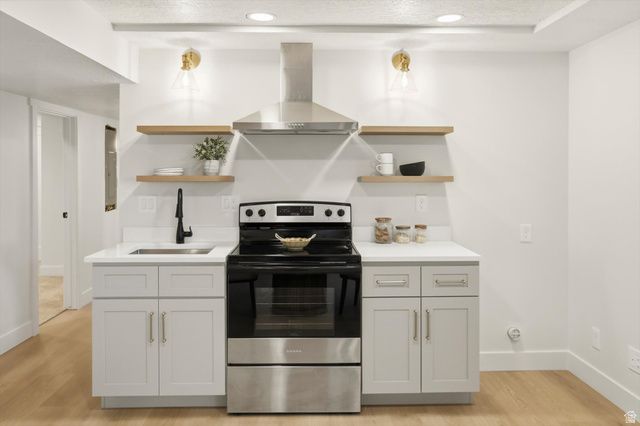 8760 S RUSTLER RD, Cottonwood Heights, UT 84093
