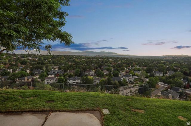 8760 S RUSTLER RD, Cottonwood Heights, UT 84093