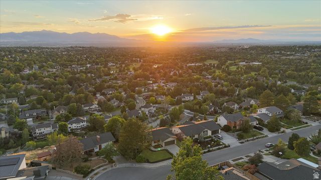 8760 S RUSTLER RD, Cottonwood Heights, UT 84093