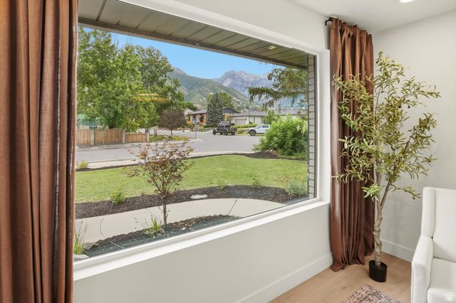 8760 S RUSTLER RD, Cottonwood Heights, UT 84093