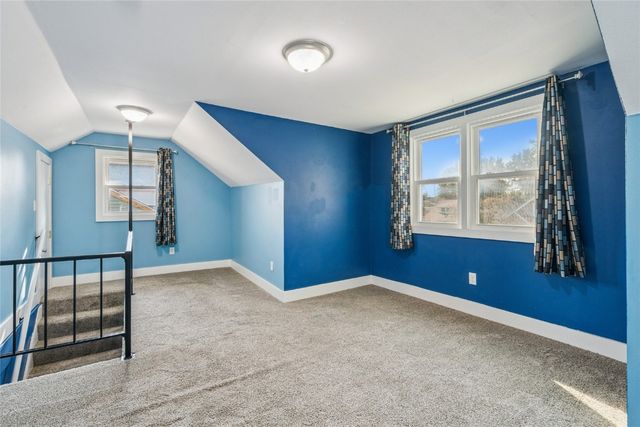 826 21st Avenue SW, Cedar Rapids, IA 52404