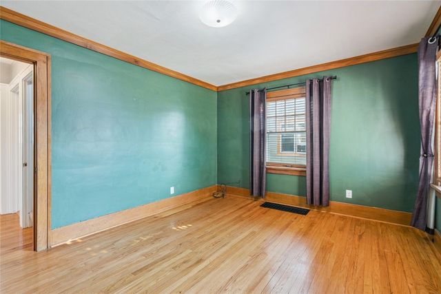 826 21st Avenue SW, Cedar Rapids, IA 52404